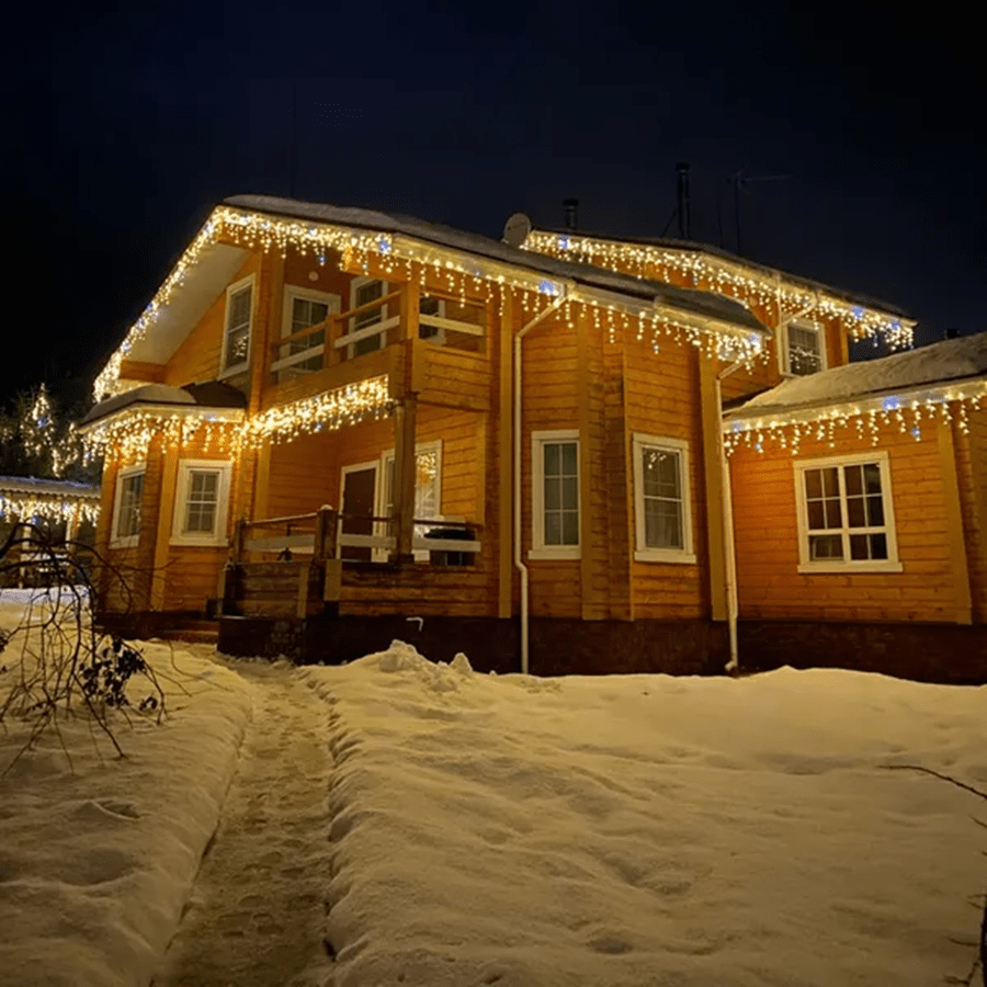 Olvoria | LUMICURTAIN – LED Garden Curtains for Sparkling Outdoor Atmosphere
