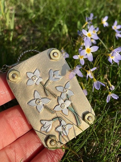 Olvoria | Mini Flower Press | Compact Botanical Keepsake Maker | Portable Craft Tool