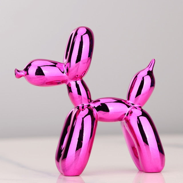Olvoria – Modern Balloon Dog Sculpture with Metallic Surface
