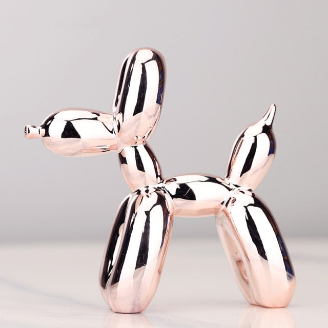 Olvoria – Modern Balloon Dog Sculpture with Metallic Surface