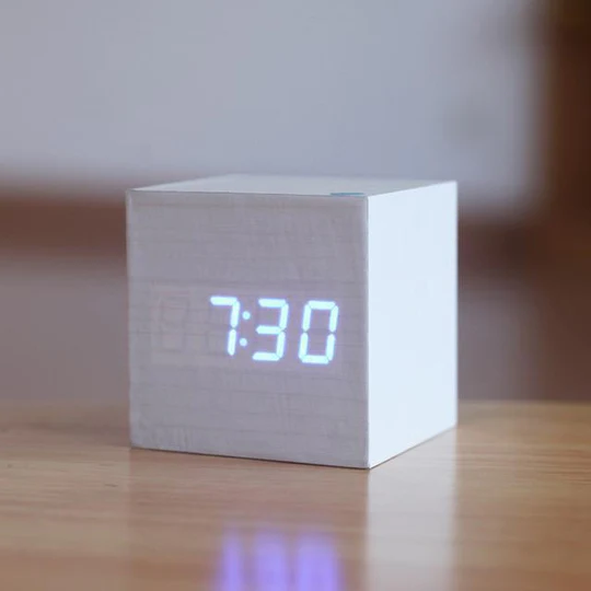 Olvoria | Modern Digital Wood Clock