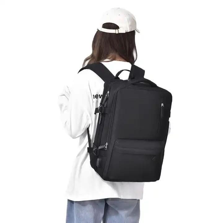 Olvoria | Robust Adventure Backpack with Theft Protection & Smart Design