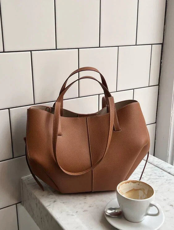 Olvoria | Voss – Vintage Leather Shoulder Bag for Women | Spacious, Elegant and Timeless Design