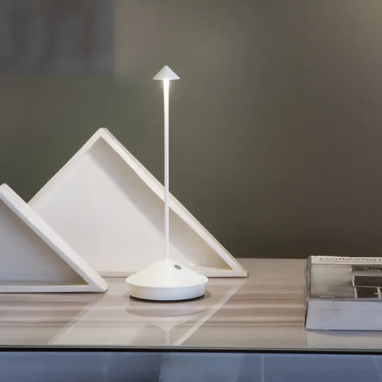 Olvoria | Wireless LED Table Lamp with Dimmable Light