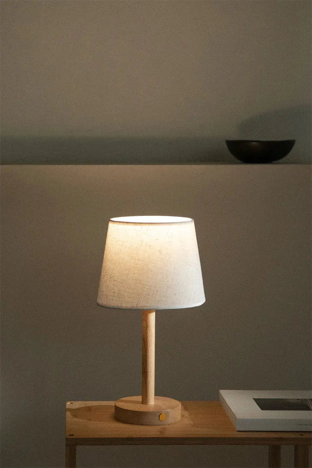 Olvoria | Wireless LED Table Lamp with Wooden Base