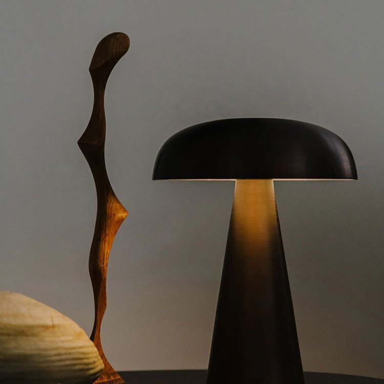 Olvoria | Wireless Table Lamp | Rechargeable Mushroom Design
