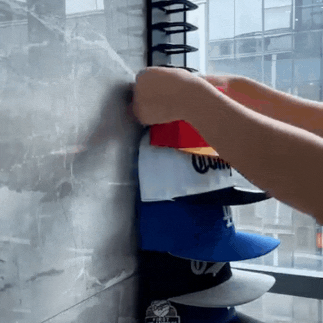 Organiseur de casquettes mural