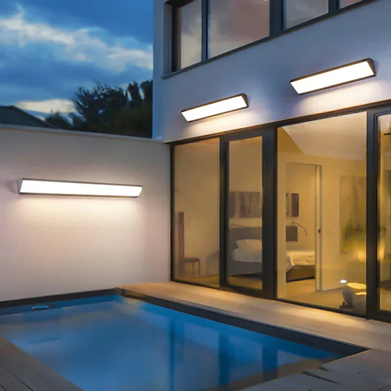 Outdoor Courtyard Lamp