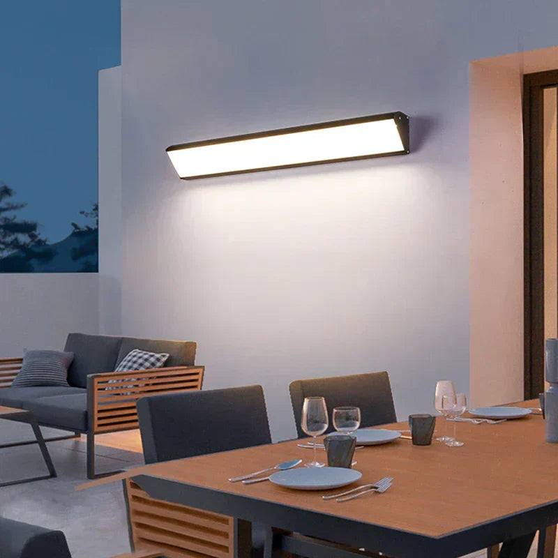 Outdoor Courtyard Lamp