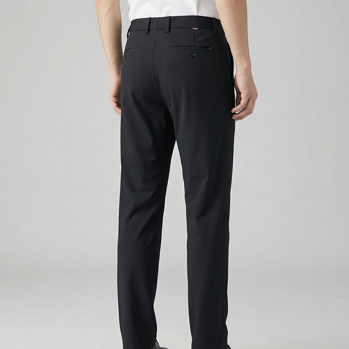 Pantalon pour homme à la coupe élégante