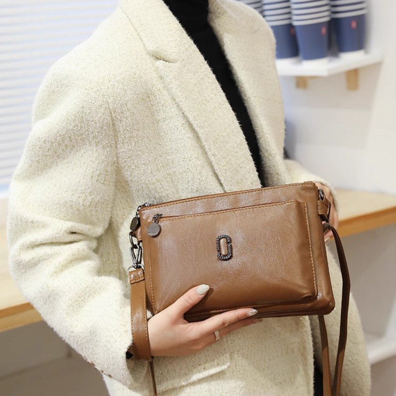 Petit sac bandoulière en cuir pour femme | Finition cuir de haute qualité