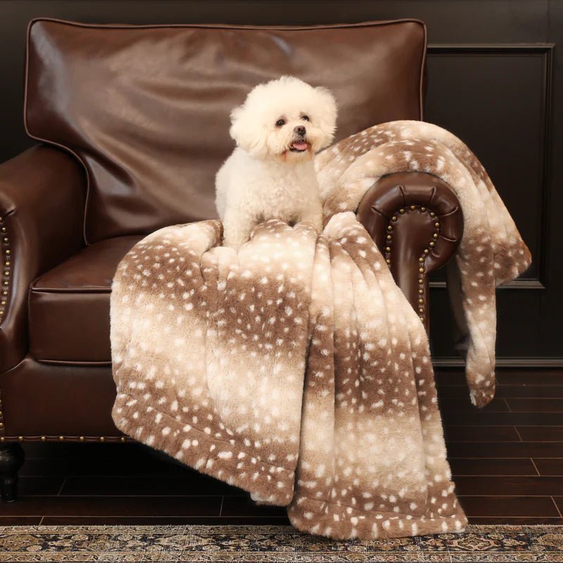 Plaid réversible en fourrure synthétique à motif de cerf avec confort peluche