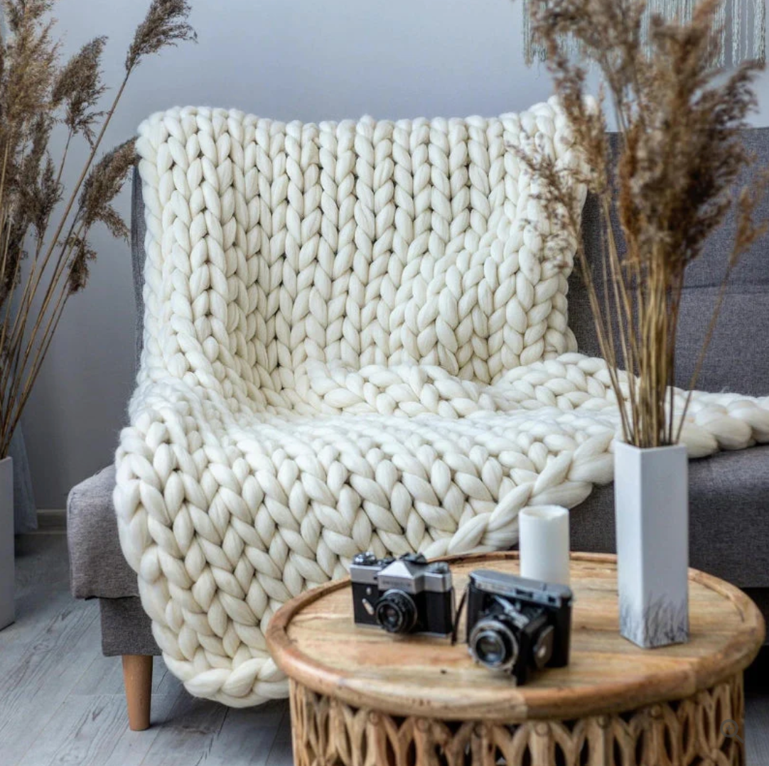 Plaid tricoté en laine mérinos – chaleur et luxe