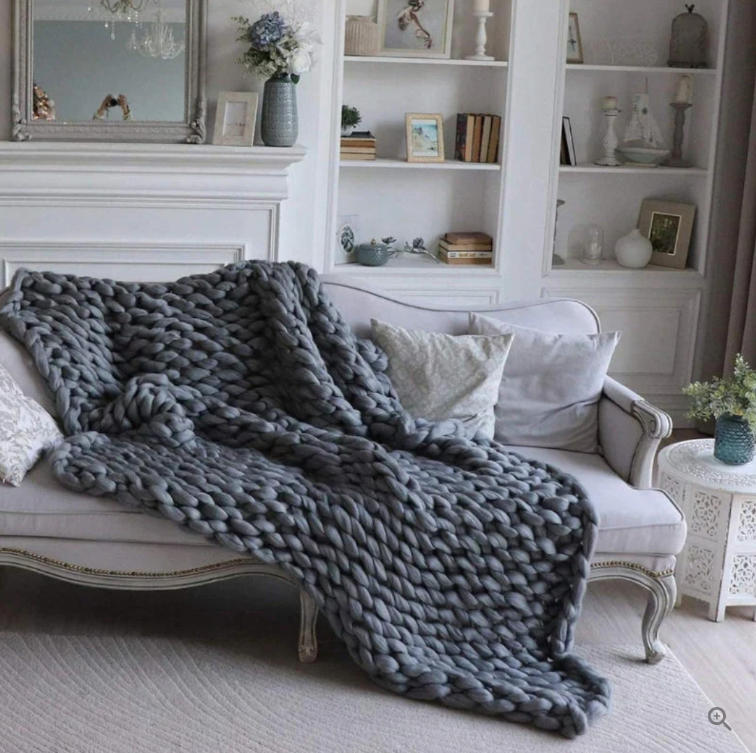 Plaid tricoté en laine mérinos – chaleur et luxe