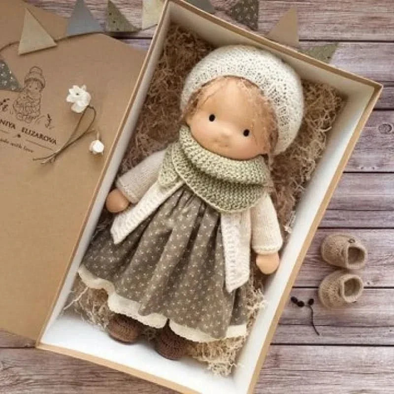 Poupée en peluche faite à la main – jouet style Waldorf Elise