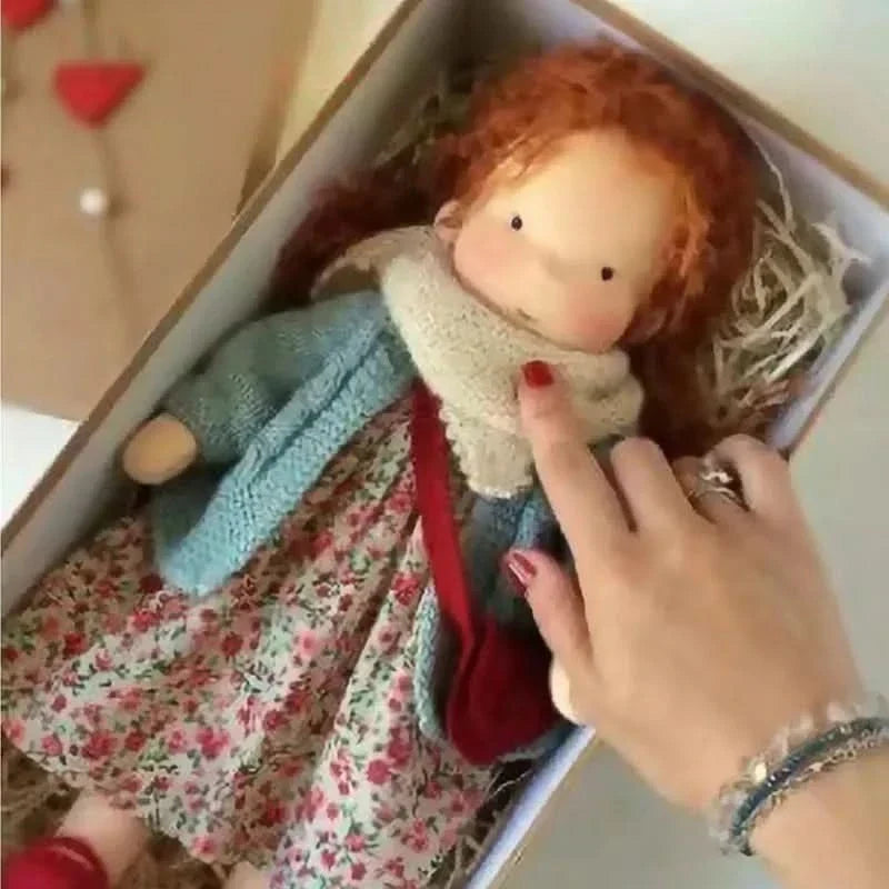 Poupée en peluche faite à la main – jouet style Waldorf Elise