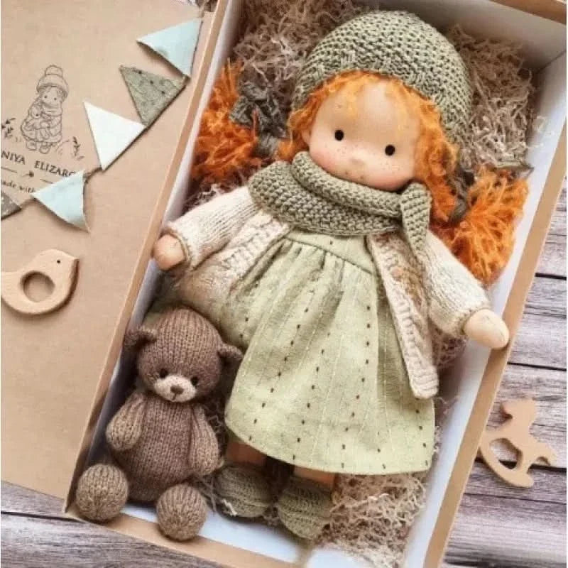Poupée en peluche faite à la main – jouet Waldorf Emma