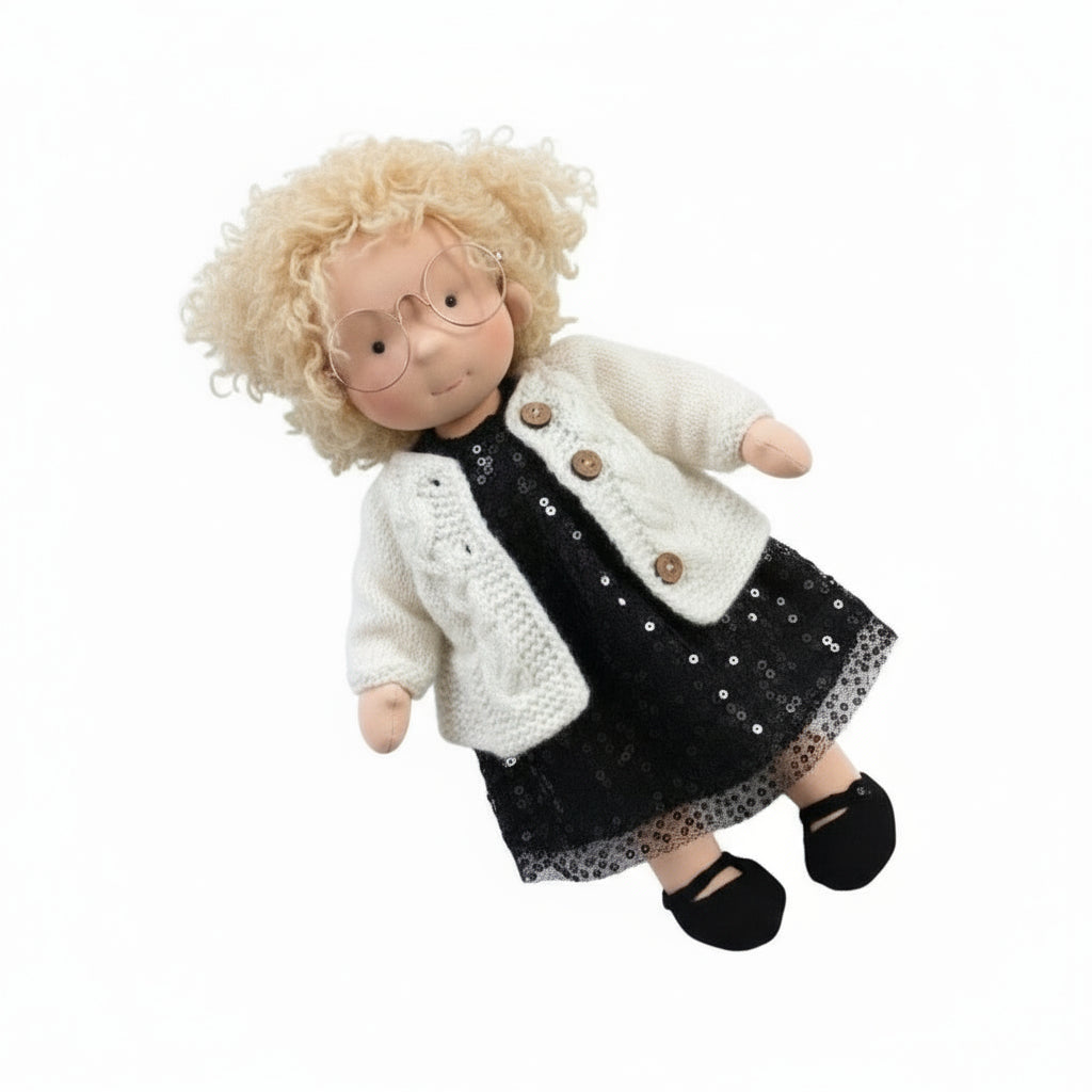 Poupée Waldorf faite main en coton pour le jeu créatif