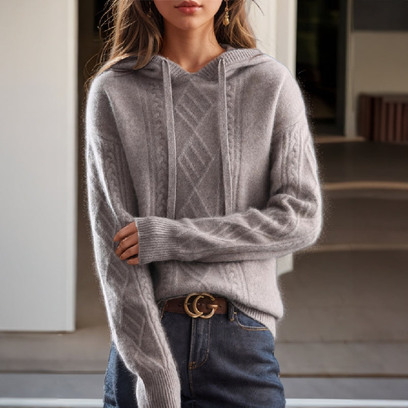 Pull à capuche torsadé pour femme
