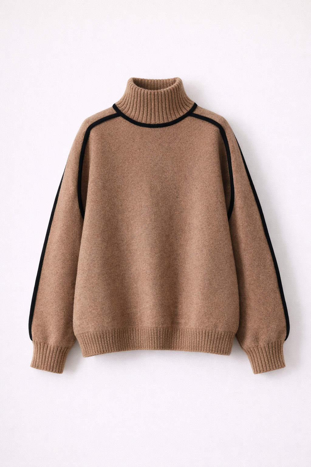 Pull col roulé élégant en cachemire pour femme avec subtils détails contrastants