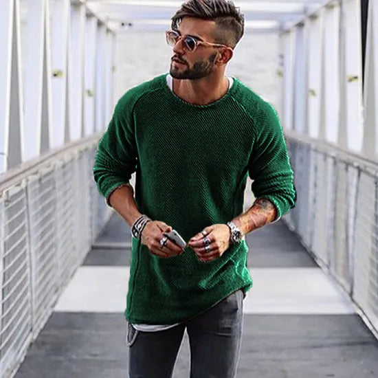 Pull en maille pour homme avec col rond et finitions côtelées