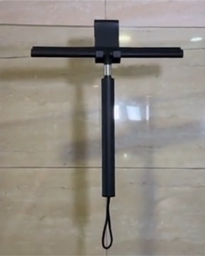 Raclette de douche télescopique avec manche extensible pour un nettoyage efficace