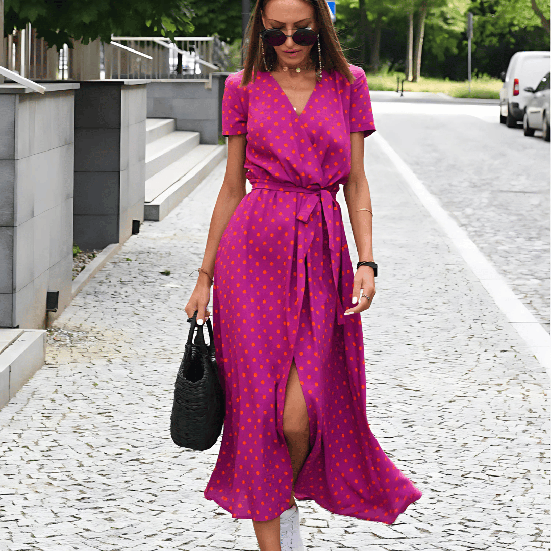 Robe avec fente et laçage