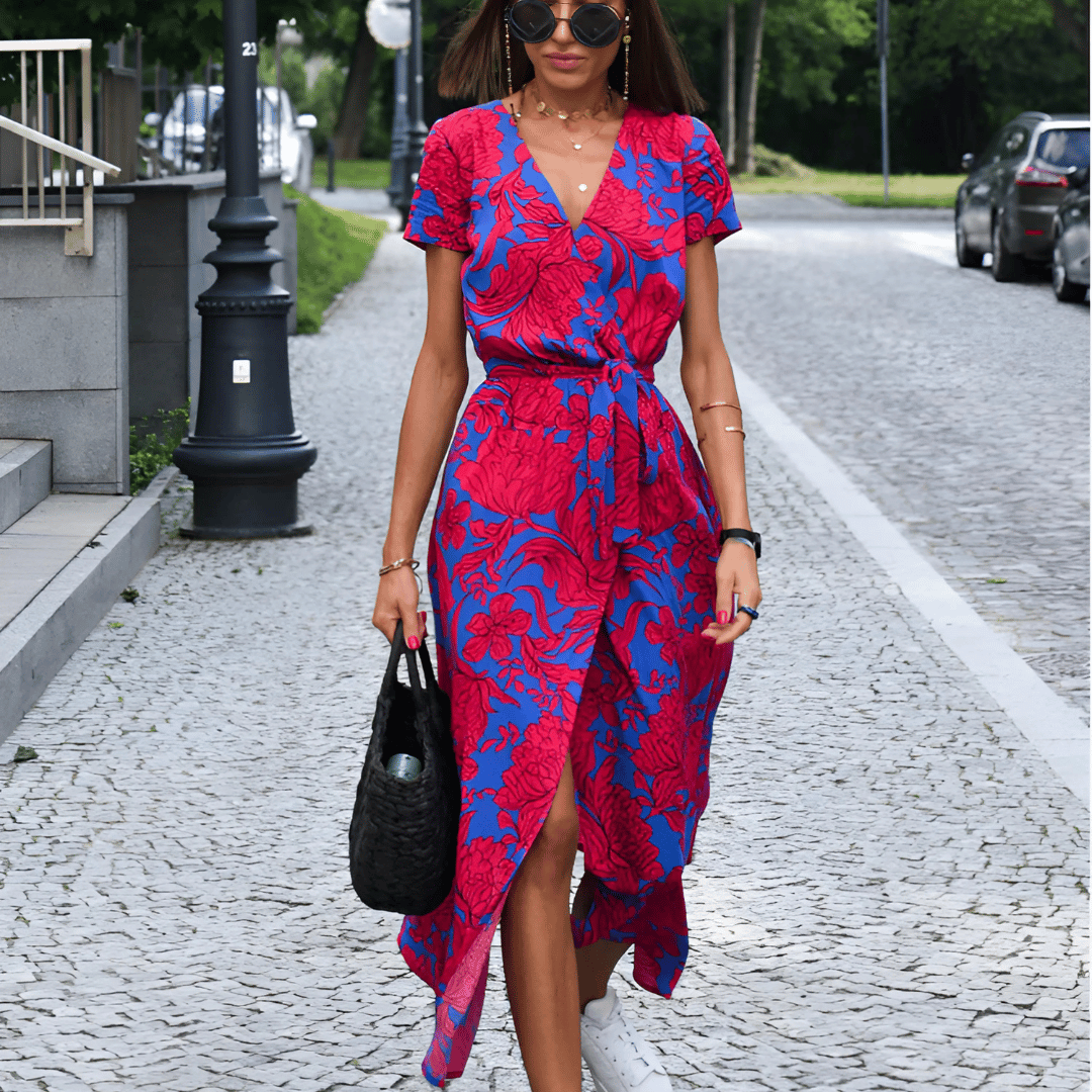 Robe avec fente et laçage