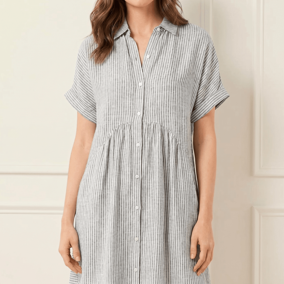 Robe chemise midi à rayures avec poches