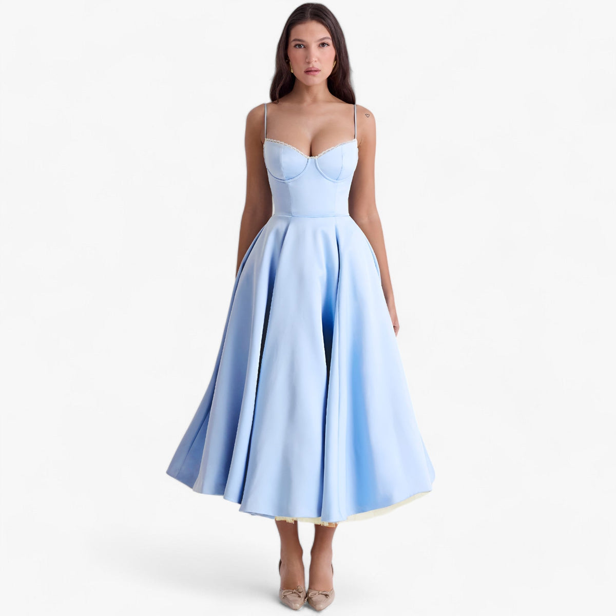 Robe de soirée – coupe élégante et détails stylés