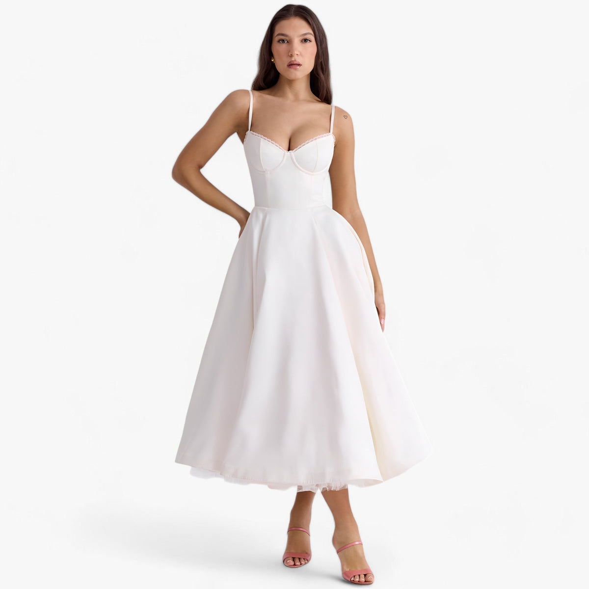 Robe de soirée – coupe élégante et détails stylés