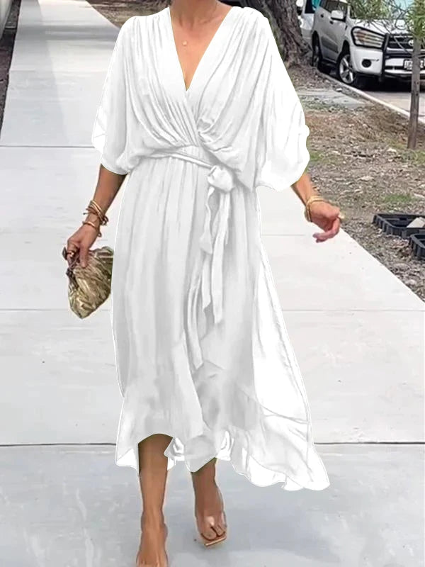 Robe élégante à encolure en V