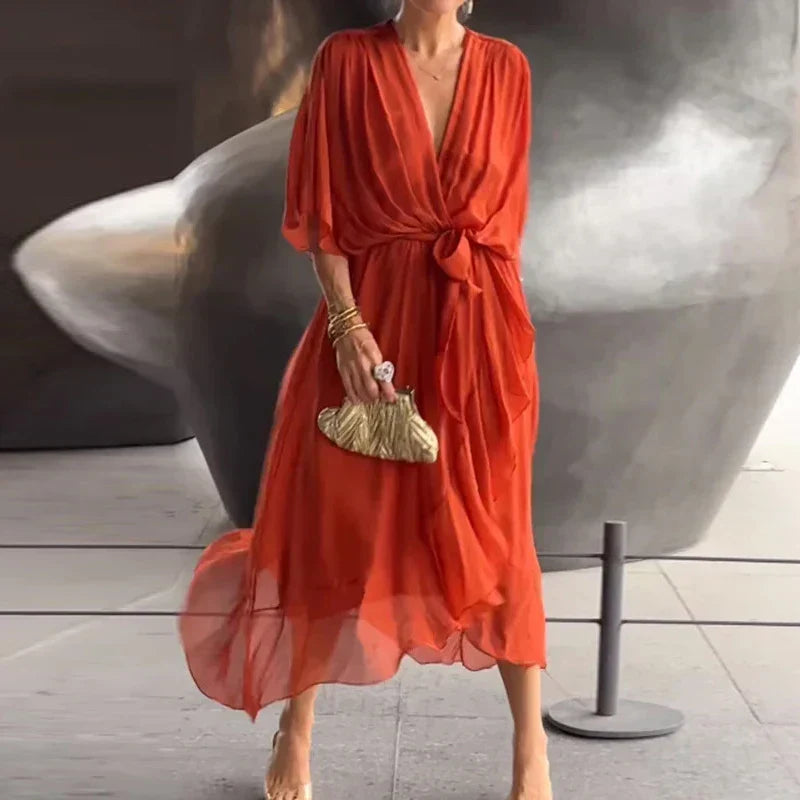 Robe élégante à encolure en V