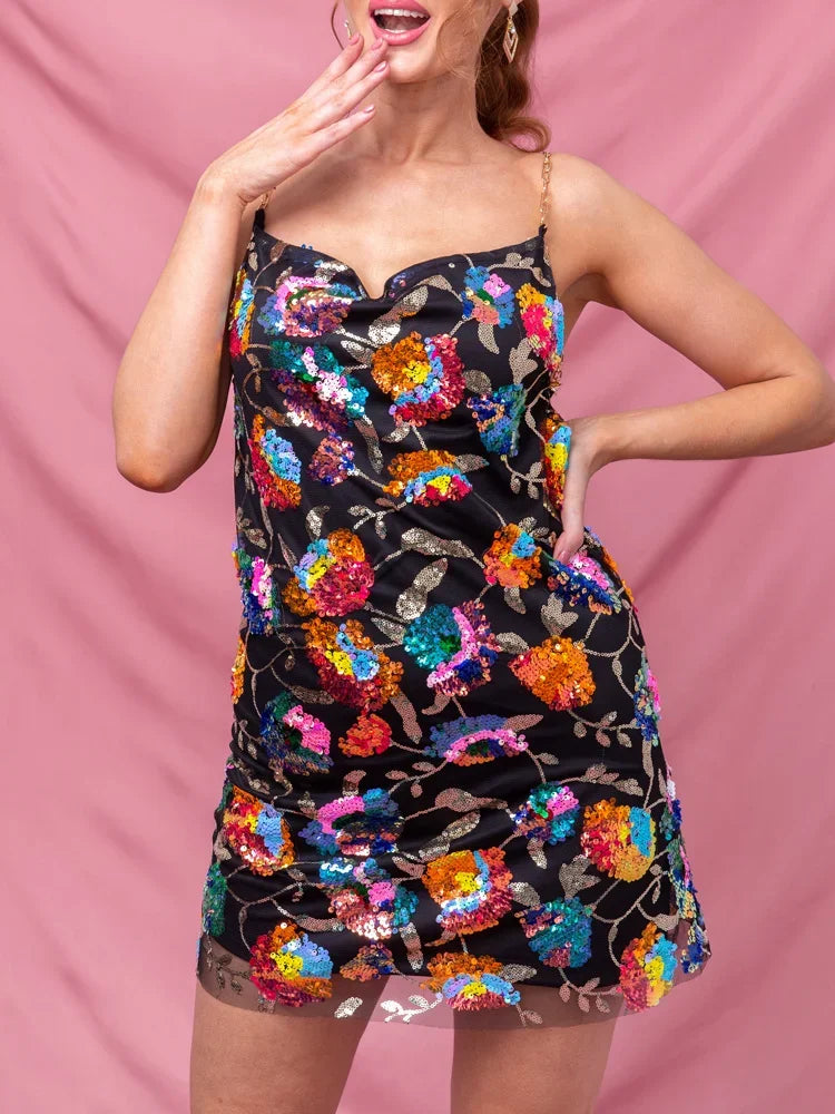 Robe élégante à motif floral pour l'été