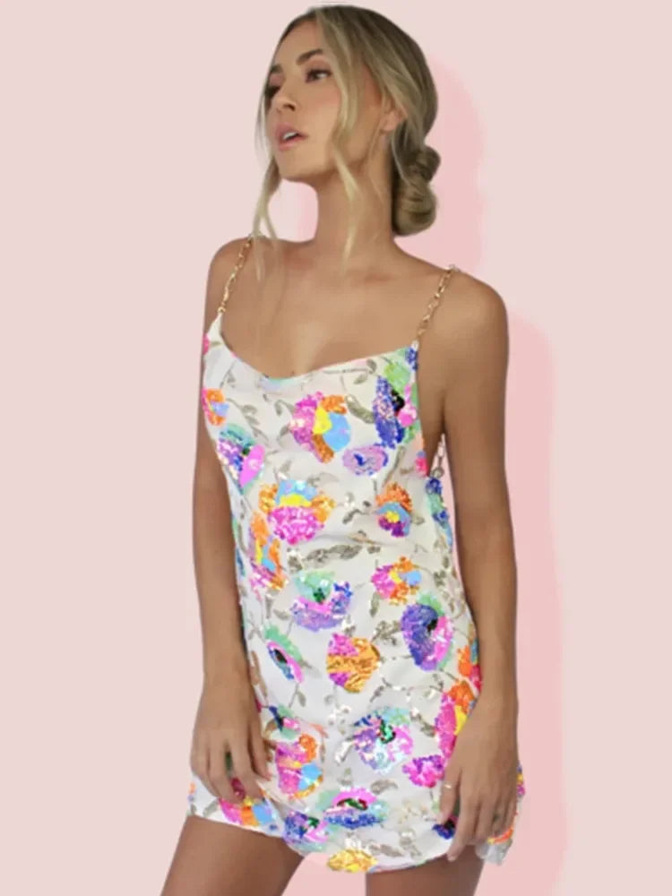 Robe élégante à motif floral pour l'été