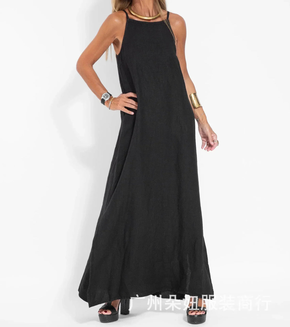 Robe élégante avec fentes
