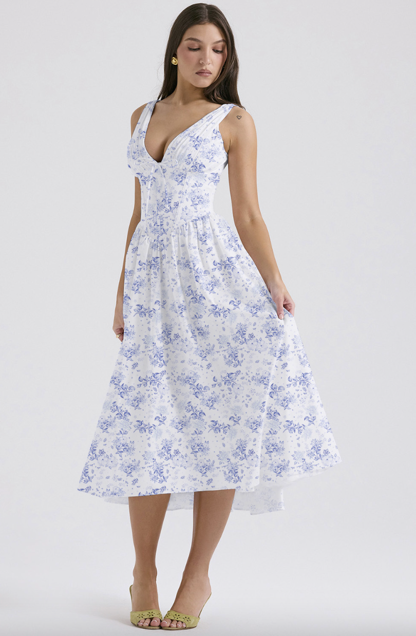 Robe fleurie élégante pour l'été