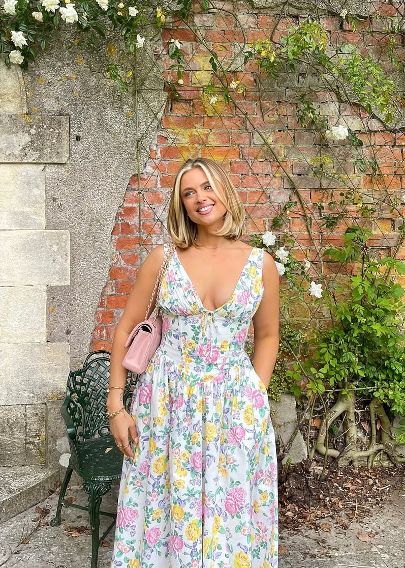 Robe fleurie élégante pour l'été