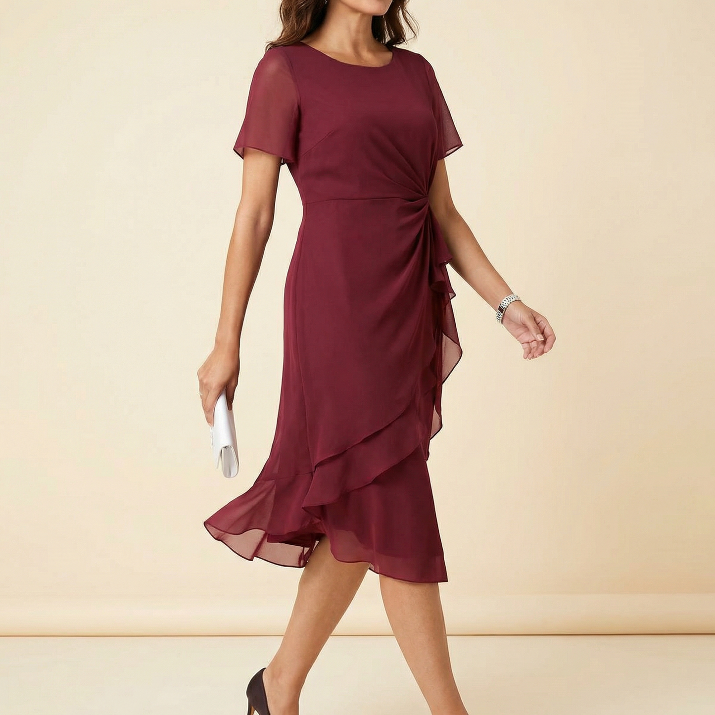 Robe froncée à taille torsadée
