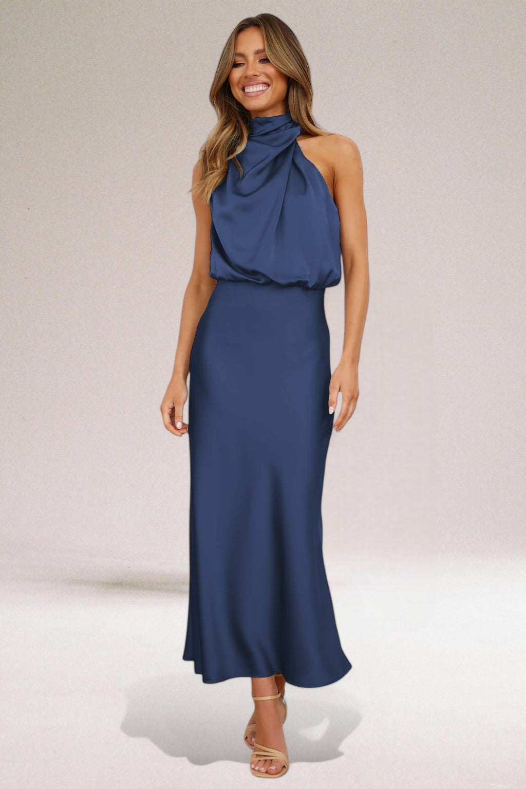Robe glamour à col américain