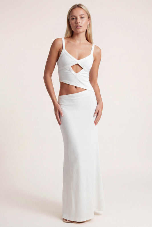 Robe longue dos nu avec détail nœud et finition élégante