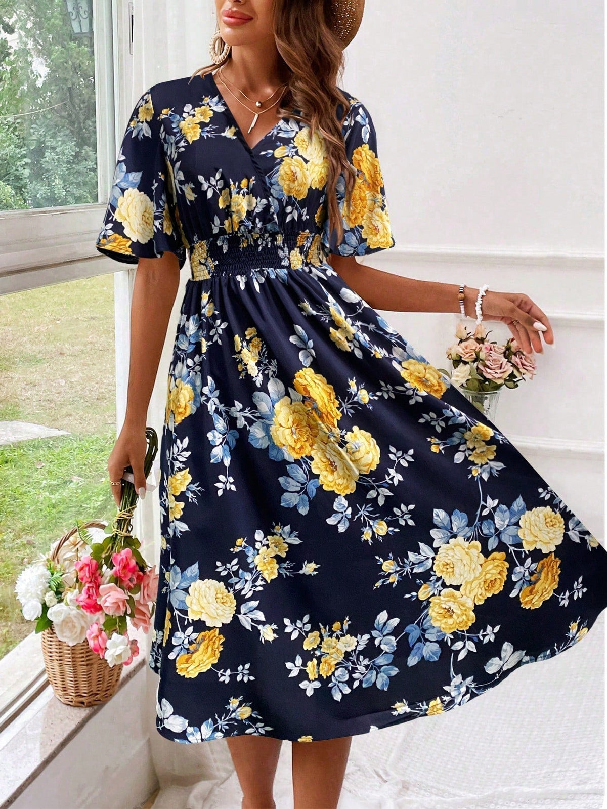 Robe midi évasée à col en V pour femme