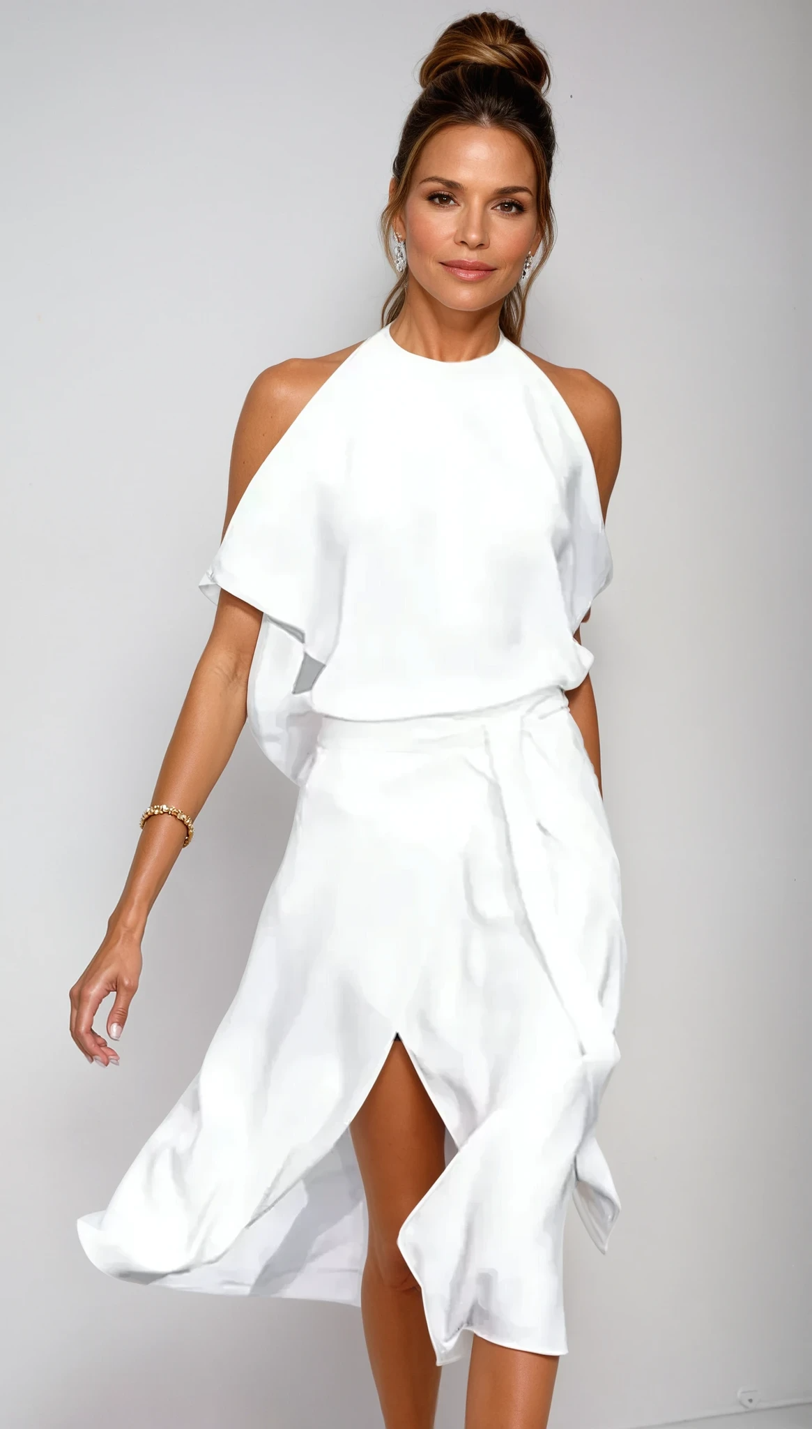 Robe midi slip sans manches avec encolure américaine pour femme