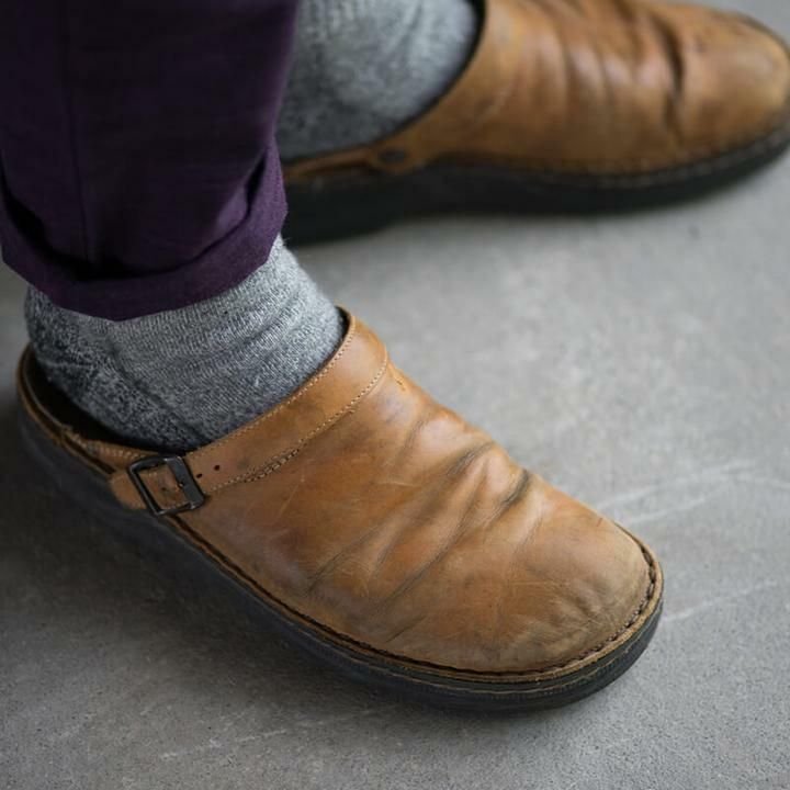 Sabots orthopédiques classiques pour homme