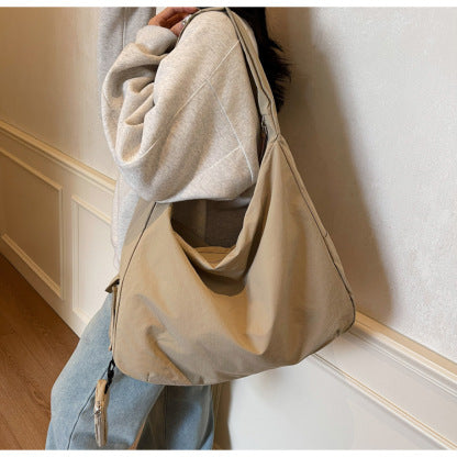Sac à main hobo spacieux pour le style de tous les jours