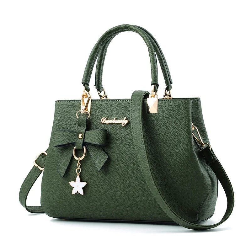Sac bandoulière pour femme avec pendentif fleur