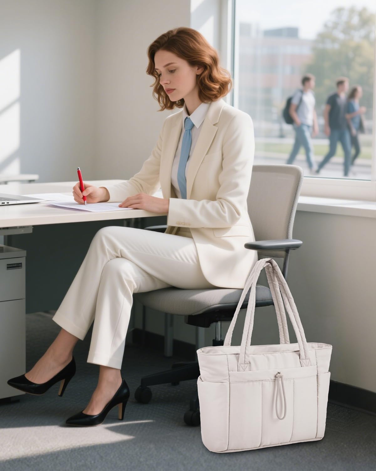 Sac cabas matelassé doudoune avec compartiment ordinateur et porte-gobelet