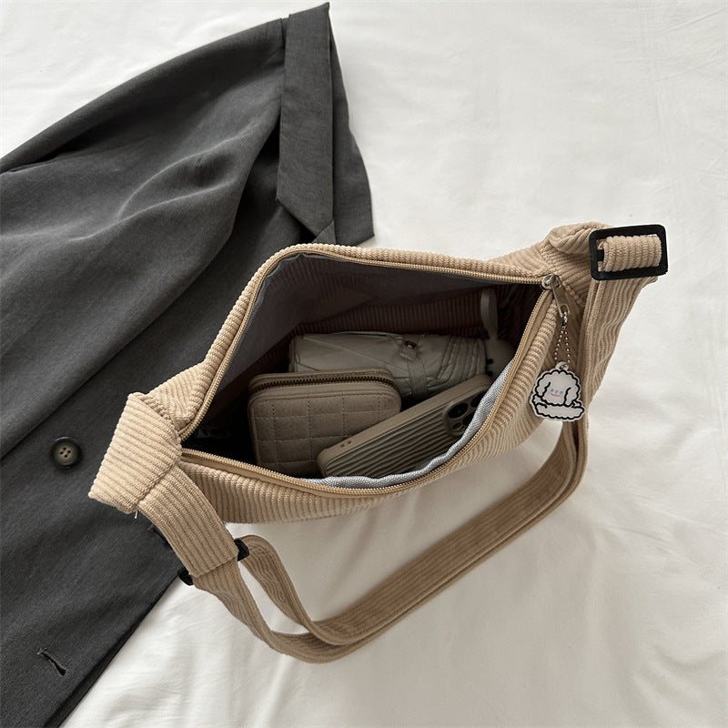 Sac en bandoulière artistique pour l'automne