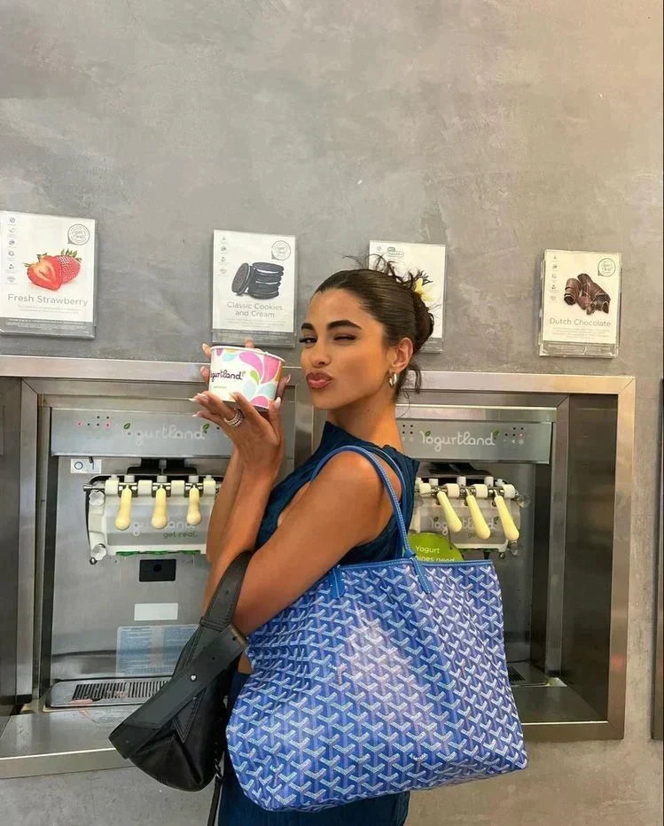 Sac shopper de luxe élégant et spacieux bordeaux
