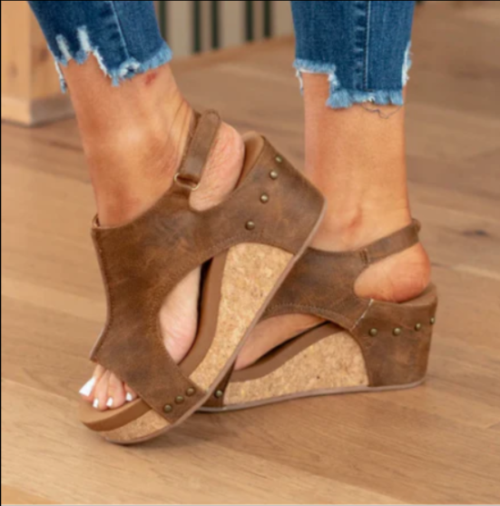 Sandales compensées orthopédiques femme confortables et élégantes